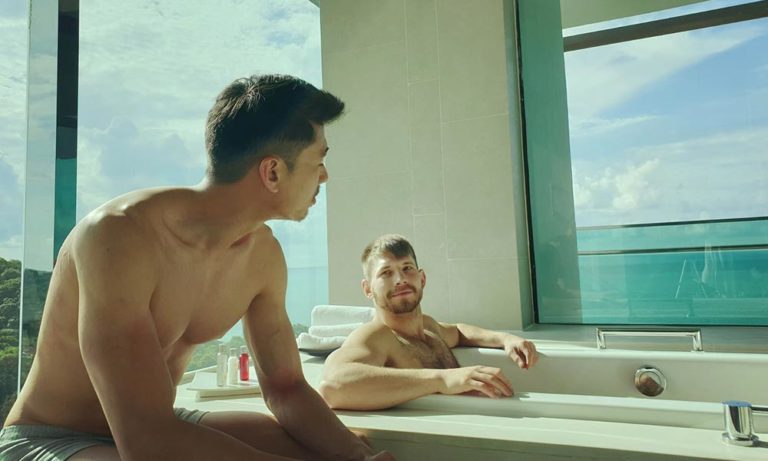 Gay travel: Two men relax in a luxurious bathtub at Rayong Marriott. Kubadarling's gay passport to Thailand.